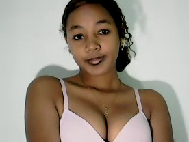 Yanii Joy