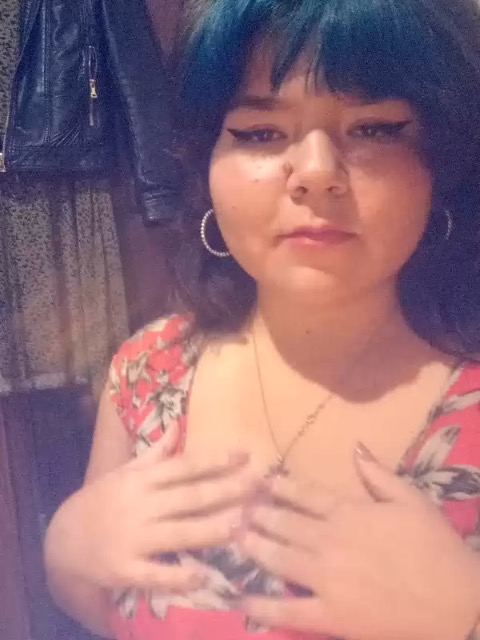Busty-Valentina!