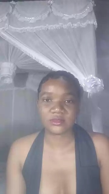 Cecile Live Video Chat